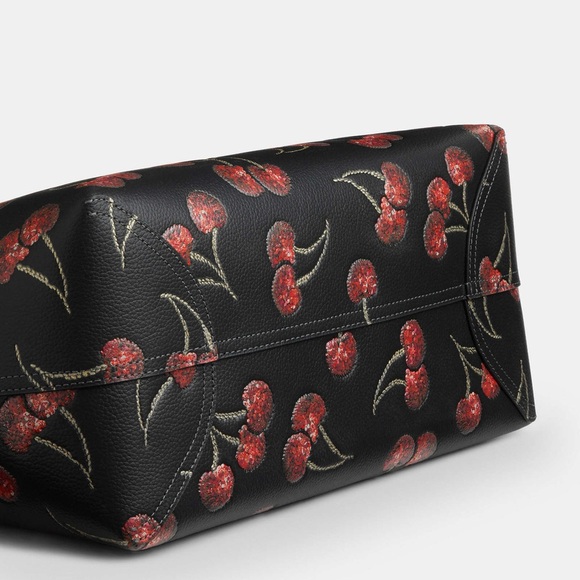 NWT Coach City Tote Bag With Cherry Print CCZ18 - Picture 6 of 8